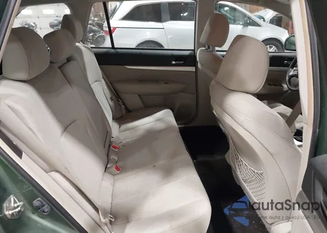 2013 Subaru Outback 2.5I z USA, uszkodzony, nr VIN 4S4BRBAC7D3258647